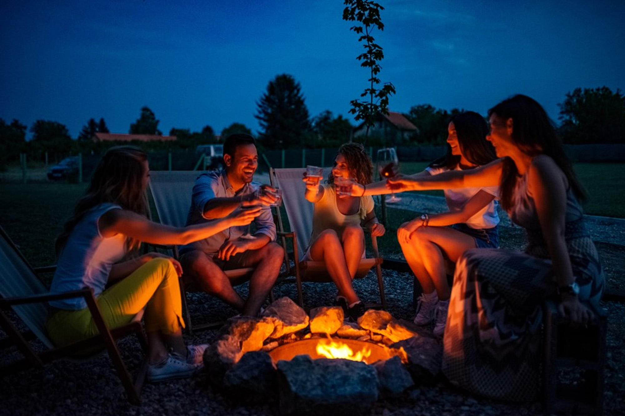 Braseiro e área de churrasqueira